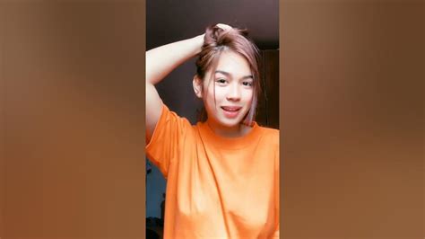 Christina Benitez Nilamas ang kanyang suso .
